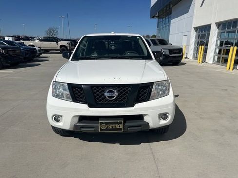 Used 2018 Nissan Frontier SV w/ Value Truck Package image 8