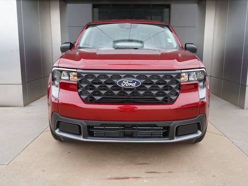 New 2026 Ford Maverick XLT w/ XLT Luxury Package AWD/4WD image 4