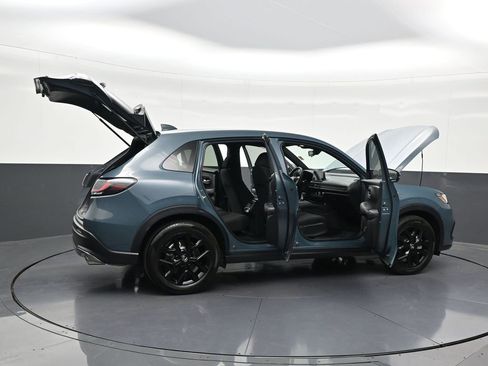 Used 2025 Honda HR-V Sport image 31