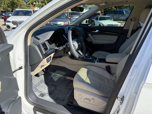 Used 2018 Audi Q5 2.0T Premium Plus w/ Premium Plus Package image 9