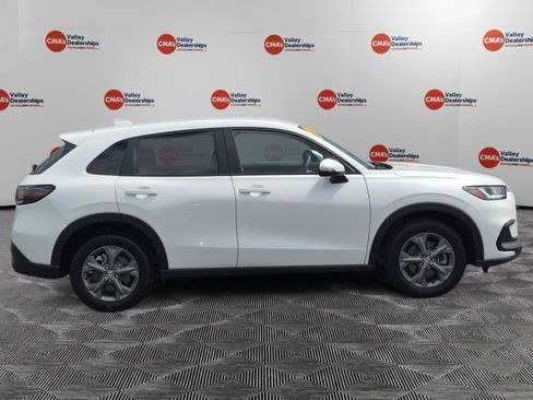 Certified 2026 Honda HR-V LX image 4