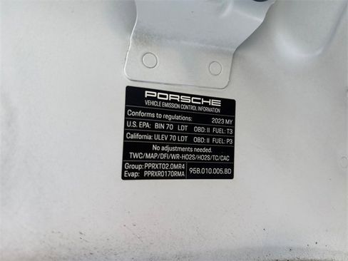 Used 2023 Porsche Macan image 26
