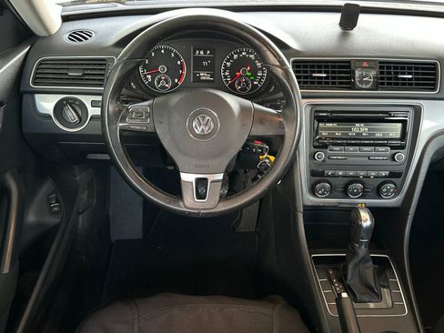 Used 2014 Volkswagen Passat 1.8T Wolfsburg Edition image 13