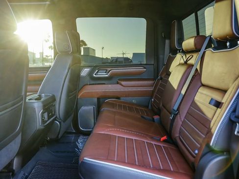 Used 2025 GMC Sierra 2500 Denali Ultimate AWD/4WD image 23