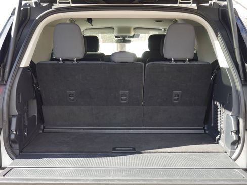 Certified 2025 Ford Expedition Active AWD/4WD image 22