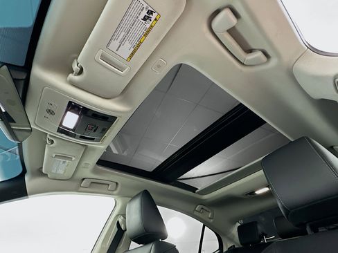 Used 2024 Lexus ES 350 w/ Premium Package image 26