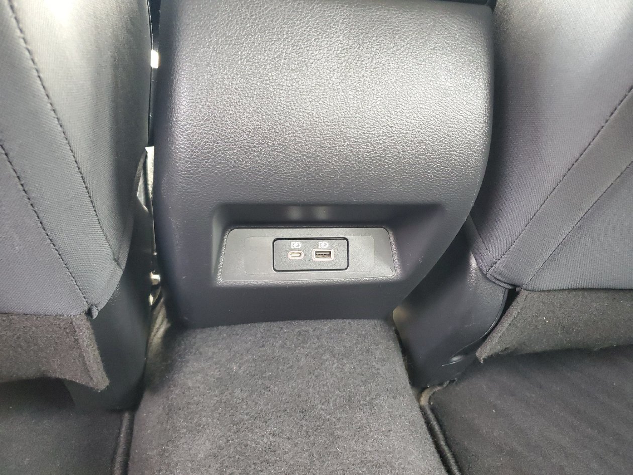 Used 2024 Nissan Altima 2.5 SV FWD image 16