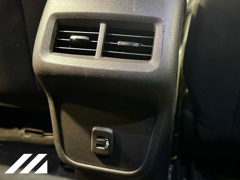 Used 2021 Chevrolet Equinox LT AWD/4WD image 26