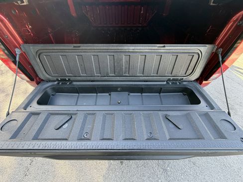 Used 2024 Chevrolet Colorado Z71 w/ Z71 Convenience Package 2 image 10