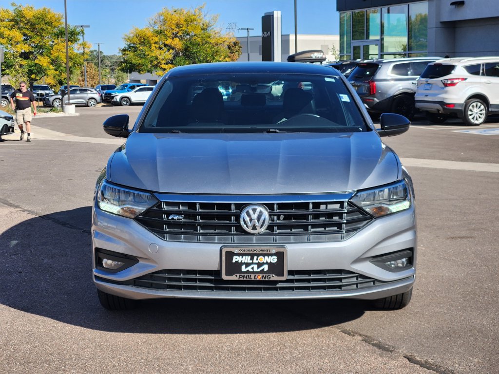 Used 2019 Volkswagen Jetta R-Line w/ R-Line Cold Weather Package FWD image 2