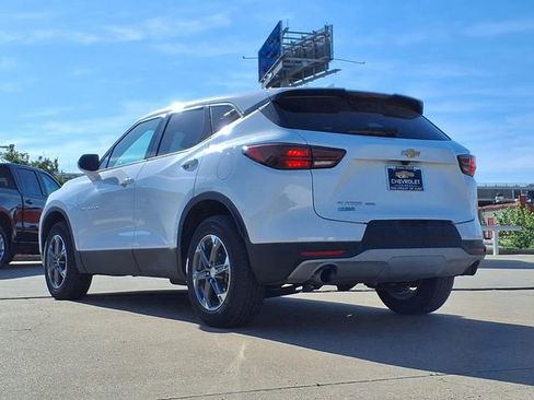 Used 2025 Chevrolet Blazer LT AWD/4WD image 7