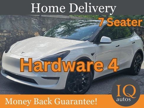 Used 2024 Tesla Model Y Long Range AWD/4WD image 1