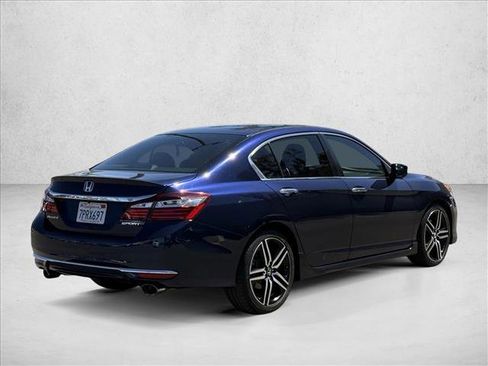 Used 2016 Honda Accord Sport image 5
