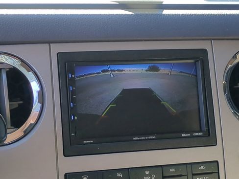 Used 2016 Ford F250 XLT w/ XLT Premium Package image 22