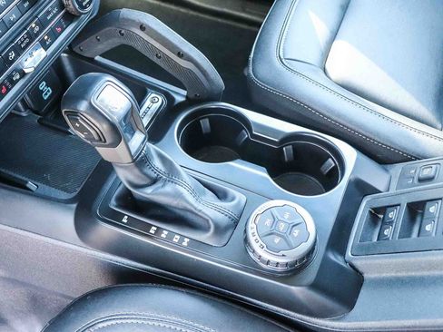 Certified 2025 Ford Bronco Badlands AWD/4WD image 19