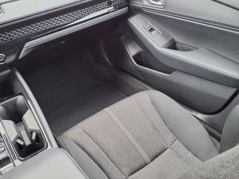 Used 2024 Honda Accord Sport image 17