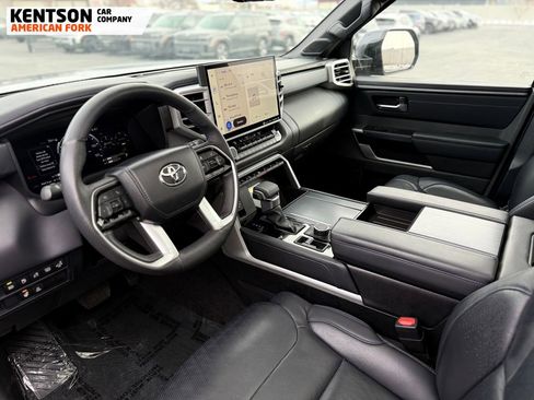 Used 2024 Toyota Sequoia Platinum image 41