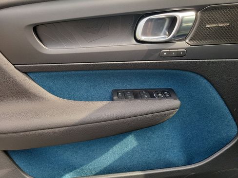 Certified 2023 Volvo C40 P8 Recharge Ultimate AWD/4WD image 12