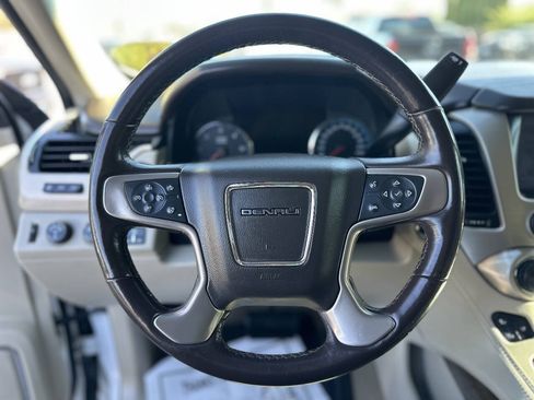 Used 2018 GMC Yukon Denali w/ Open Road Package AWD/4WD image 15