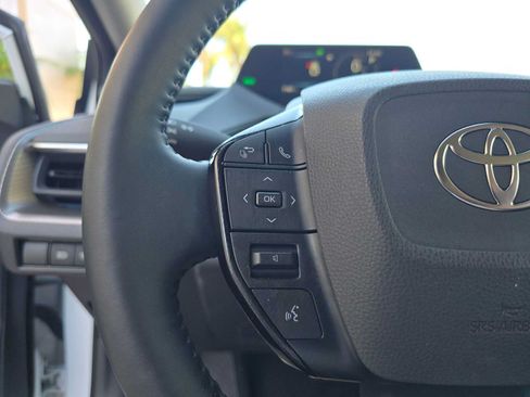 Certified 2026 Toyota Prius XLE FWD image 31