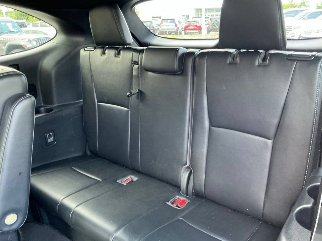 Used 2021 Toyota Highlander XSE FWD image 31