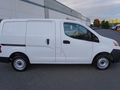 Used 2017 Nissan NV200 S w/ Cruise Control Package image 8