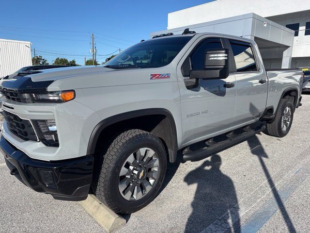 Used 2025 Chevrolet Silverado 2500 Custom w/ Custom Value Package AWD/4WD image 3