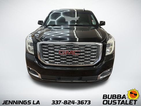 Used 2019 GMC Yukon XL Denali w/ Denali Ultimate Package AWD/4WD image 8