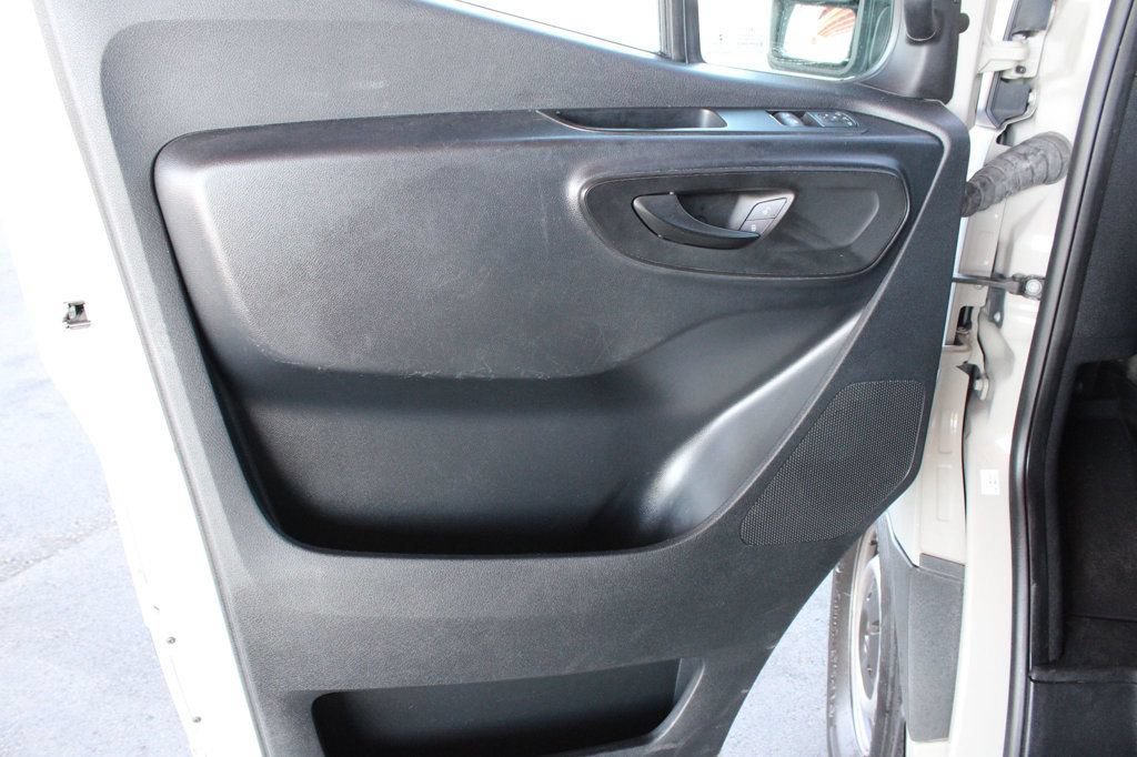 Used 2022 Mercedes-Benz Sprinter 2500 image 9