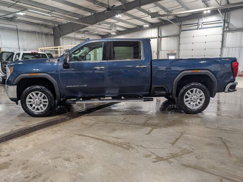 Used 2021 GMC Sierra 3500 SLT w/ SLT Convenience Package image 5
