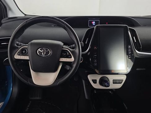 Used 2017 Toyota Prius Prime Advanced FWD image 12