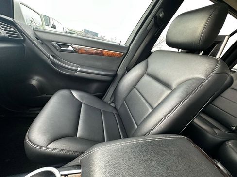 Used 2012 Mercedes-Benz R 350 4MATIC image 76