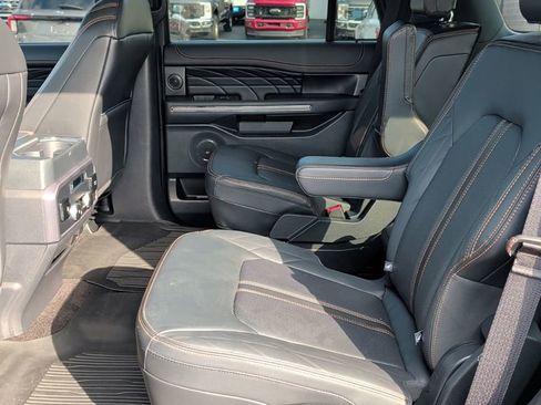 Used 2023 Ford Expedition Platinum AWD/4WD image 23