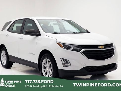 Used 2019 Chevrolet Equinox LS image 1