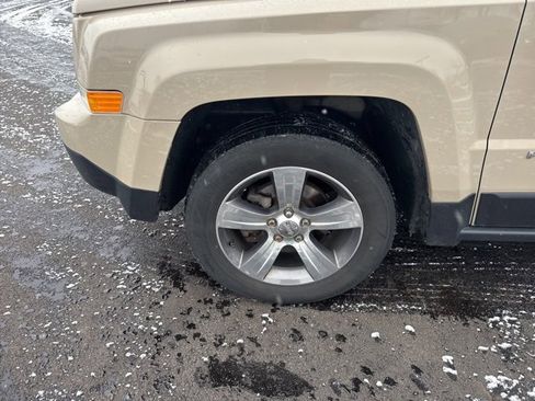 Used 2017 Jeep Patriot High Altitude image 17