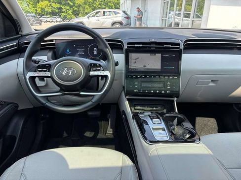 Certified 2024 Hyundai Tucson Limited AWD/4WD image 14