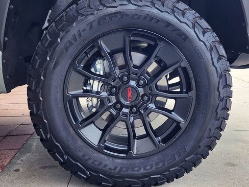 Used 2024 Toyota Tundra SR5 w/ SR5 Premium Package AWD/4WD image 4