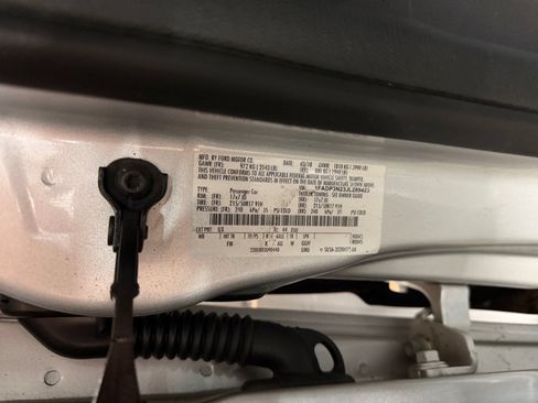 Used 2018 Ford Focus Titanium FWD image 39