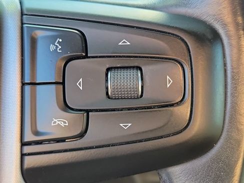 Used 2021 GMC Sierra 1500 SLT w/ SLT Convenience Package AWD/4WD image 17