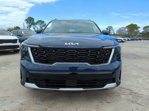 New 2026 Kia Sorento S image 3