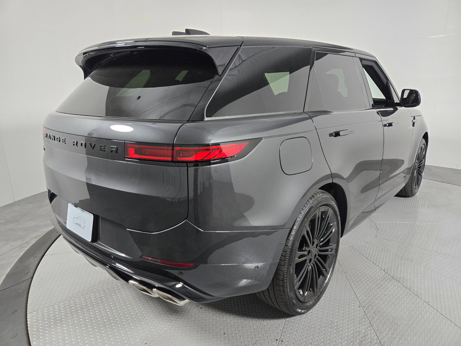 New 2026 Land Rover Range Rover Sport Dynamic SE AWD/4WD image 2