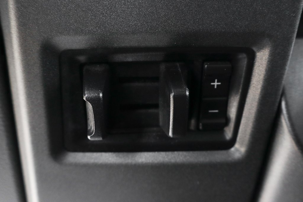 Used 2017 Ford F550 2WD Crew Cab Super Duty image 37
