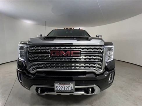 Used 2023 GMC Sierra 3500 Denali image 3