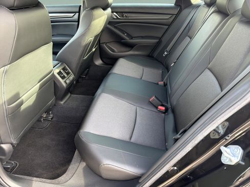 Used 2021 Honda Accord Sport image 31