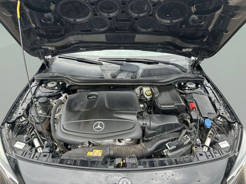 Used 2018 Mercedes-Benz GLA 250 image 40