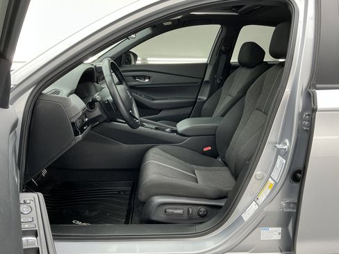 Used 2024 Honda Accord Sport image 17