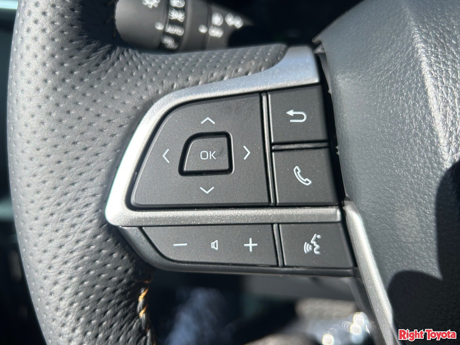New 2026 Toyota Sienna XLE Woodland Edition AWD/4WD image 31