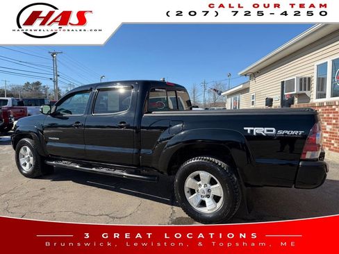 Used 2014 Toyota Tacoma 4x4 Double Cab w/ TRD Sport Package image 4