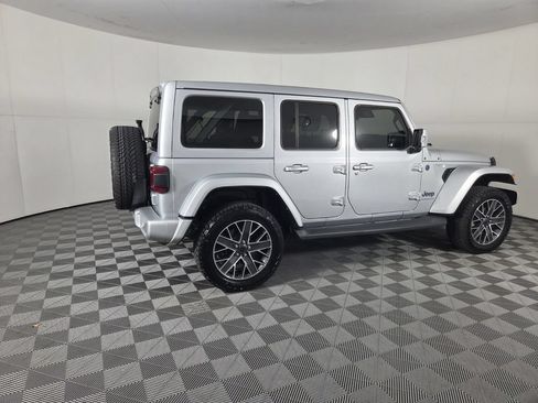 Used 2024 Jeep Wrangler High Altitude AWD/4WD image 26