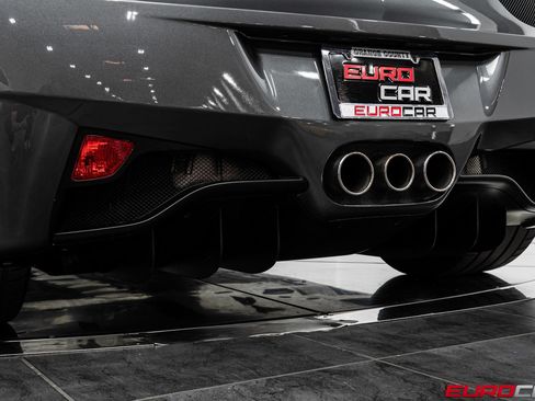 Used 2014 Ferrari 458 Italia Coupe RWD image 22